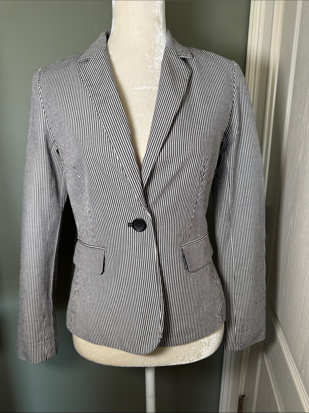 Banana Republic Black White Pinstripe Cotton Blazer Jacket Career Size 4